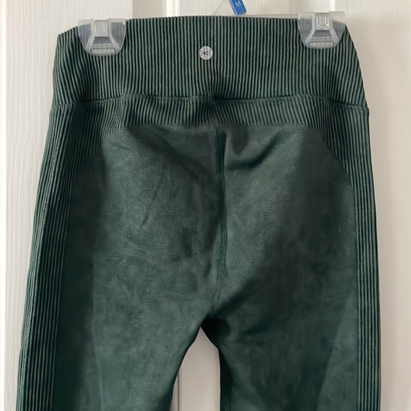 Leggings with draw string - Picture 3 of 3